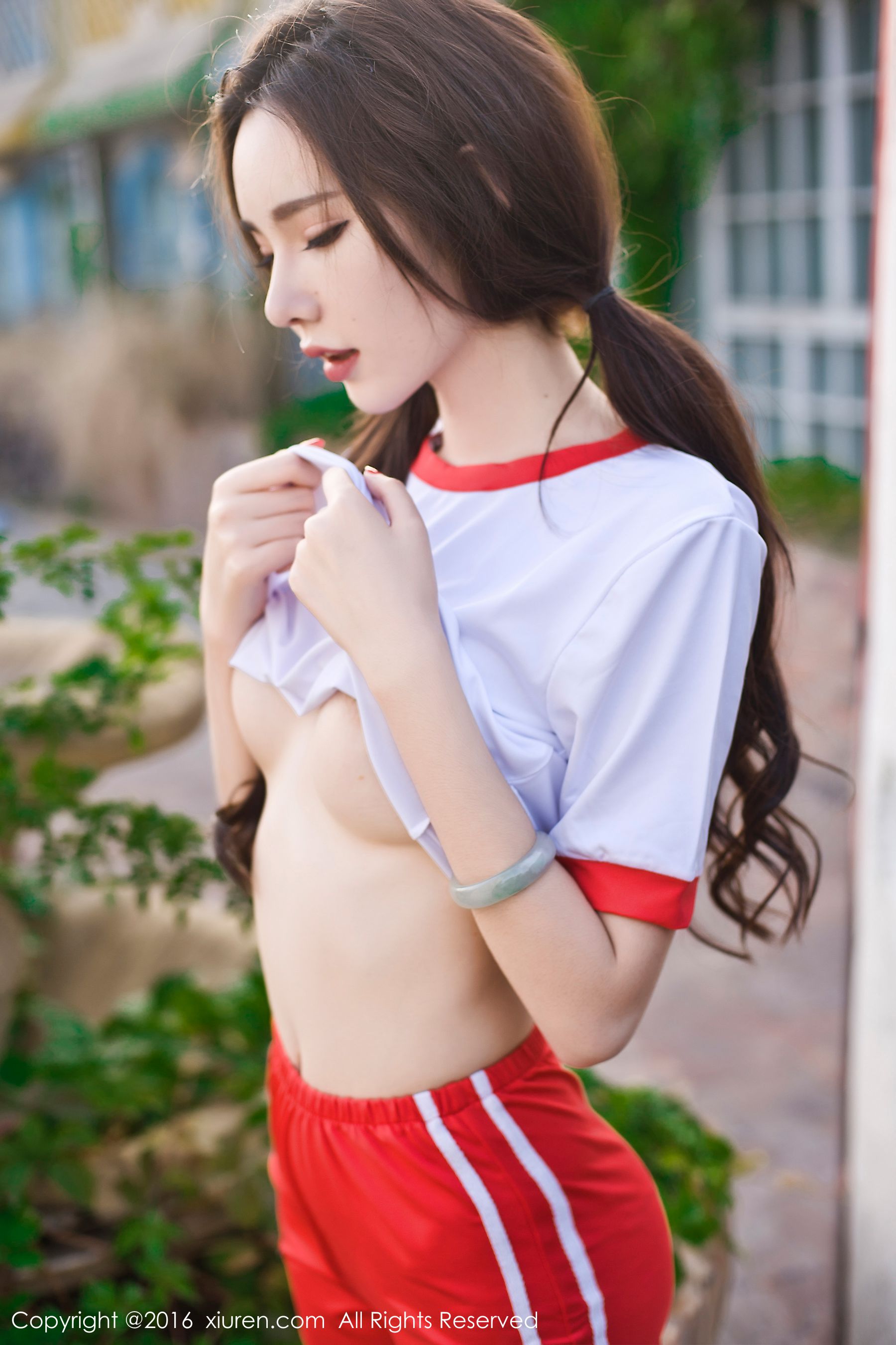 萌琪琪Irene《如同妖孽般的美女》 [秀人网XiuRen] No.669 写真集(47)