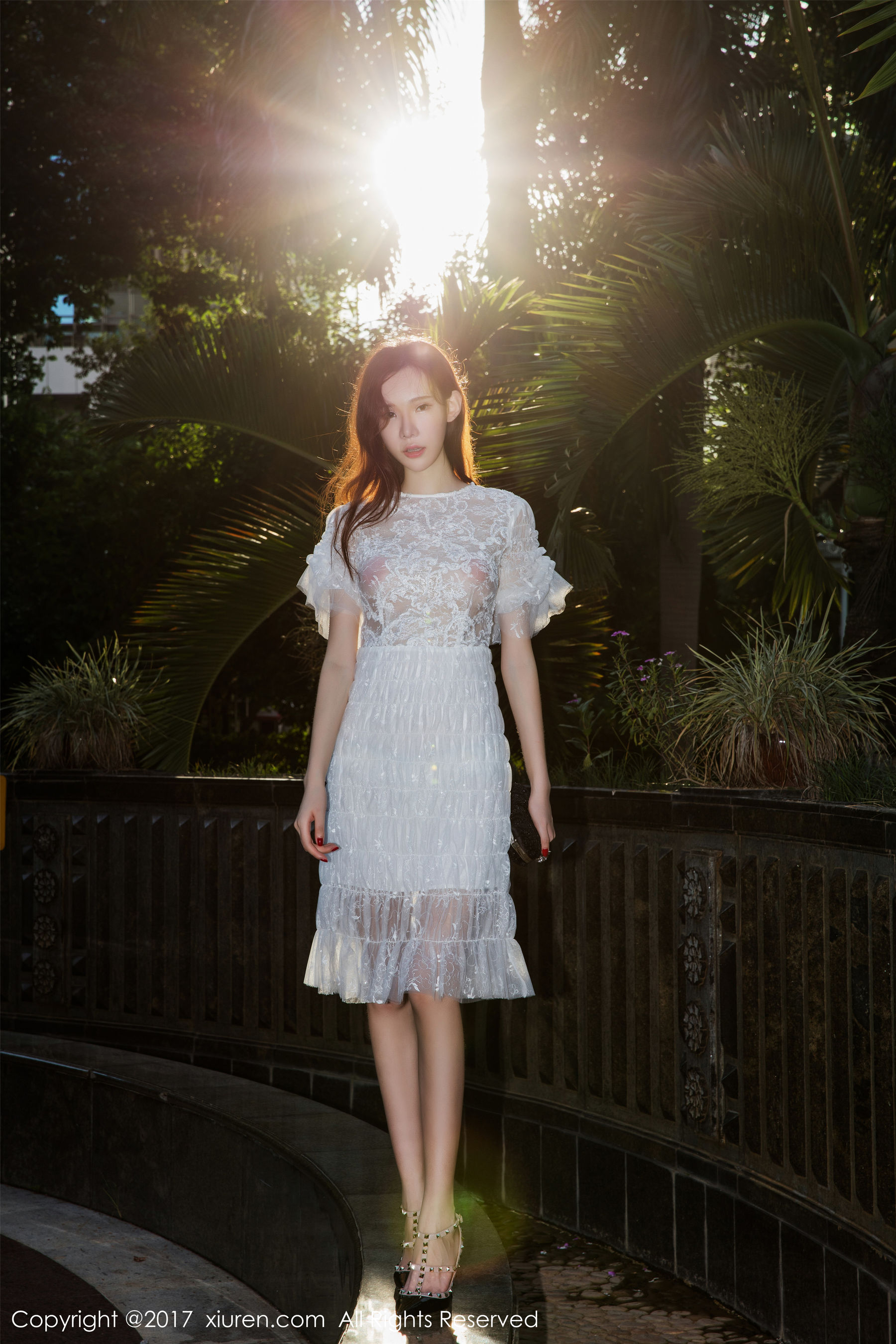 萌琪琪Irene《泳池系列》 [秀人XIUREN] NO.826 写真集(38)