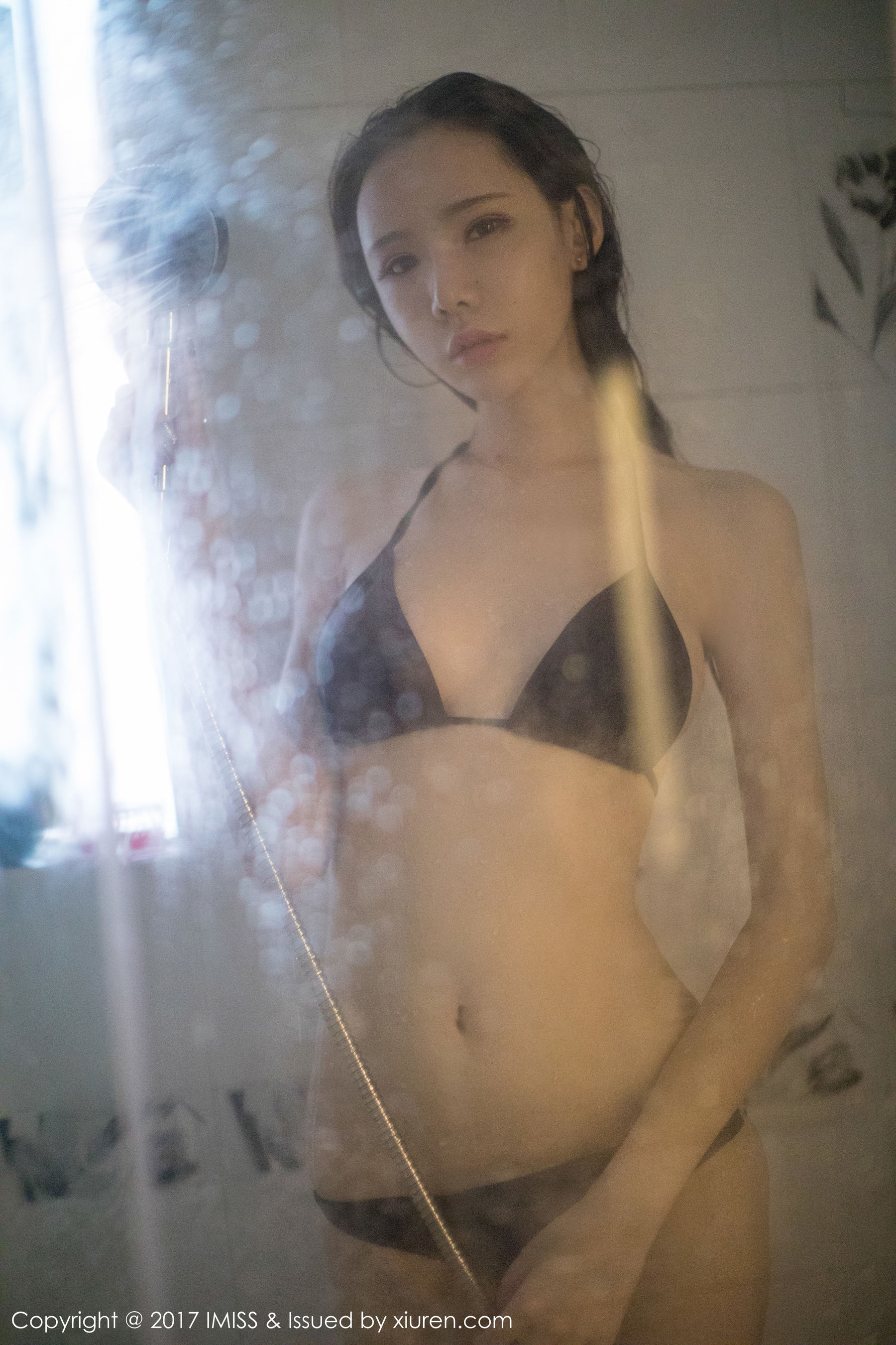 萌琪琪Irene《泳池湿身》 [爱蜜社IMiss] VOL.205 写真集(38)