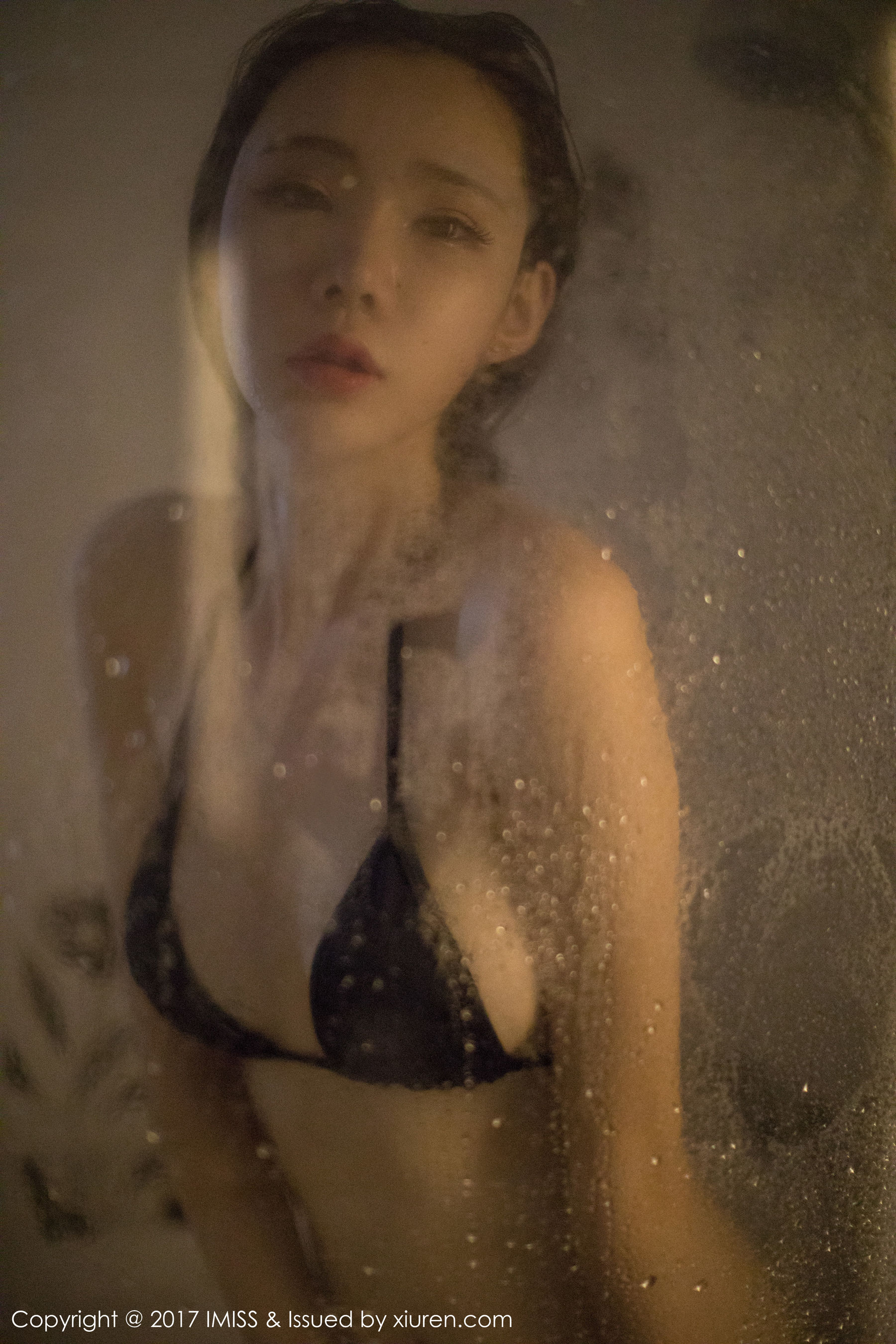 萌琪琪Irene《泳池湿身》 [爱蜜社IMiss] VOL.205 写真集(46)