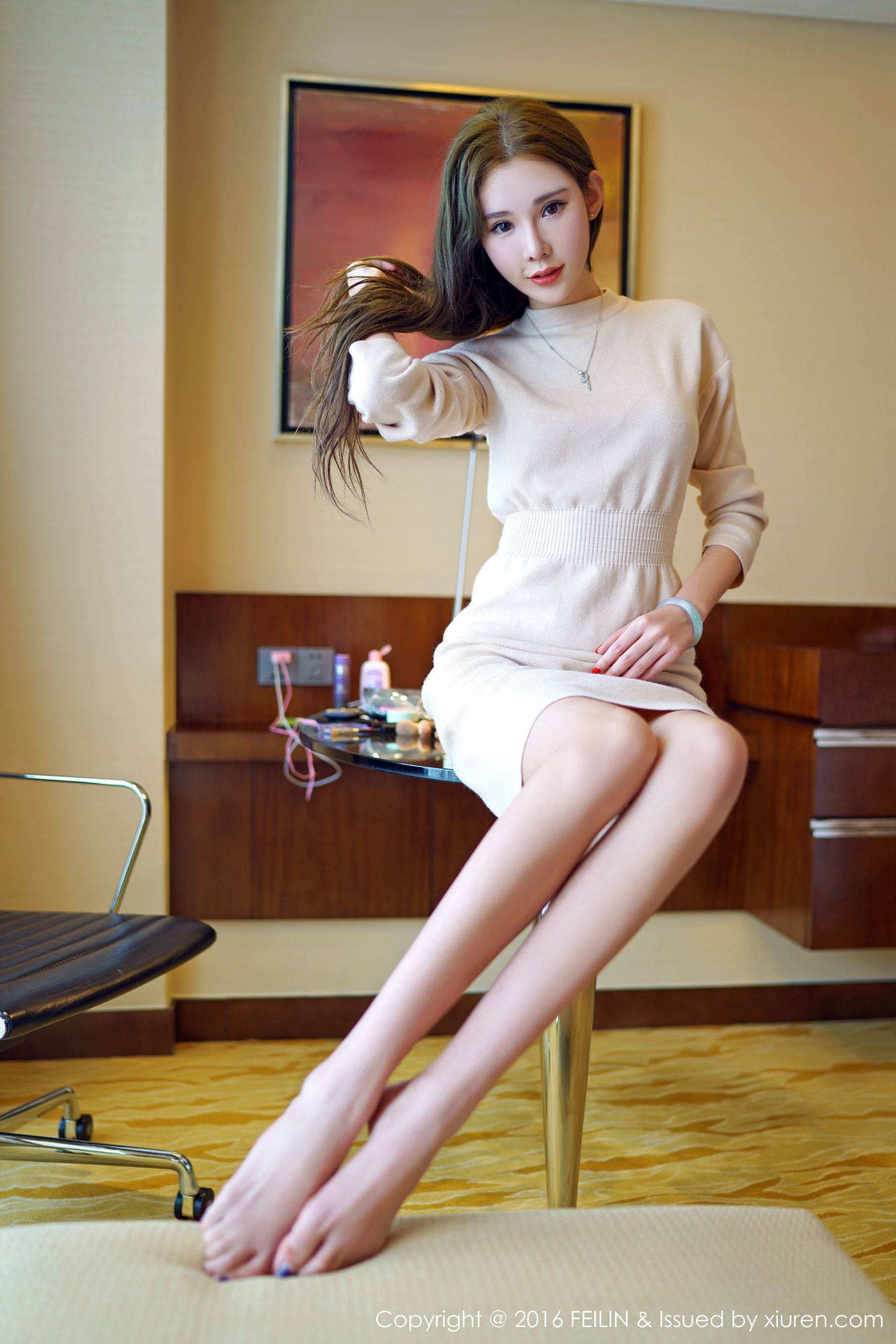 萌琪琪Irene《精致的五官，白皙的皮肤，完美的胸型，修长的美腿》 [嗲囡囡FEILIN] Vol.059 写真集(11)