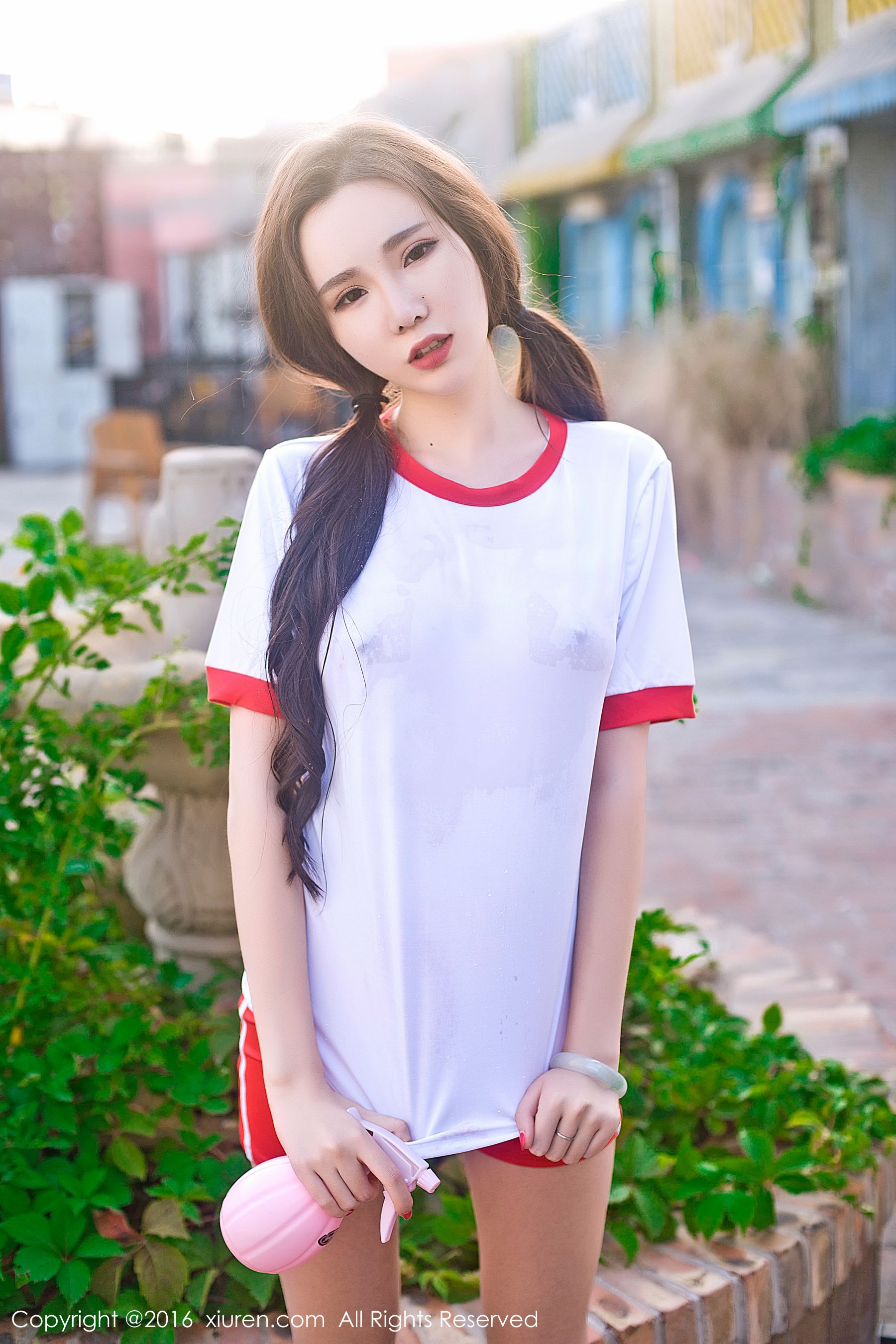 萌琪琪Irene《如同妖孽般的美女》 [秀人网XiuRen] No.669 写真集(2)